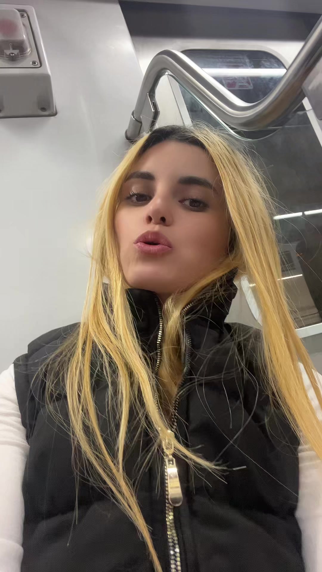 @MagalyBenitezofc