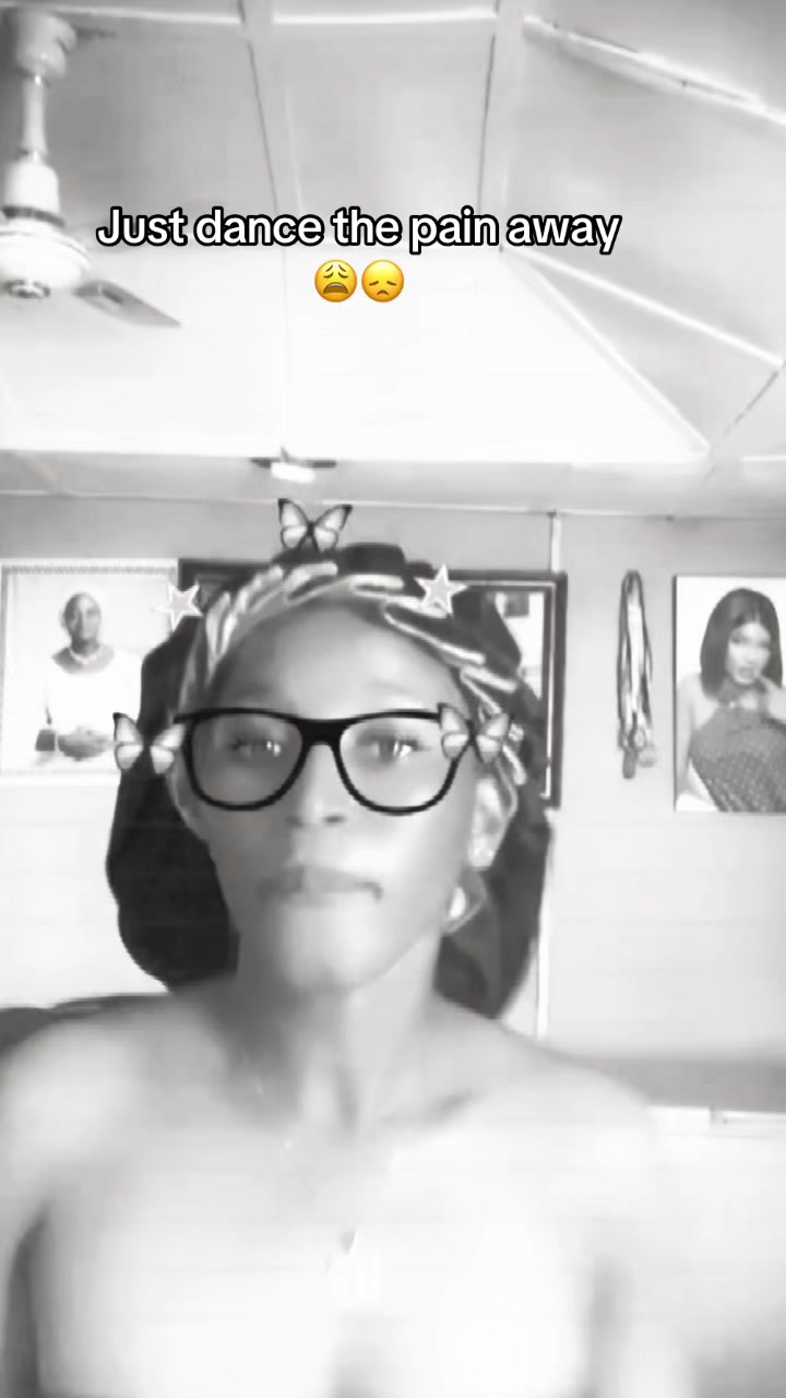 @ellybelly