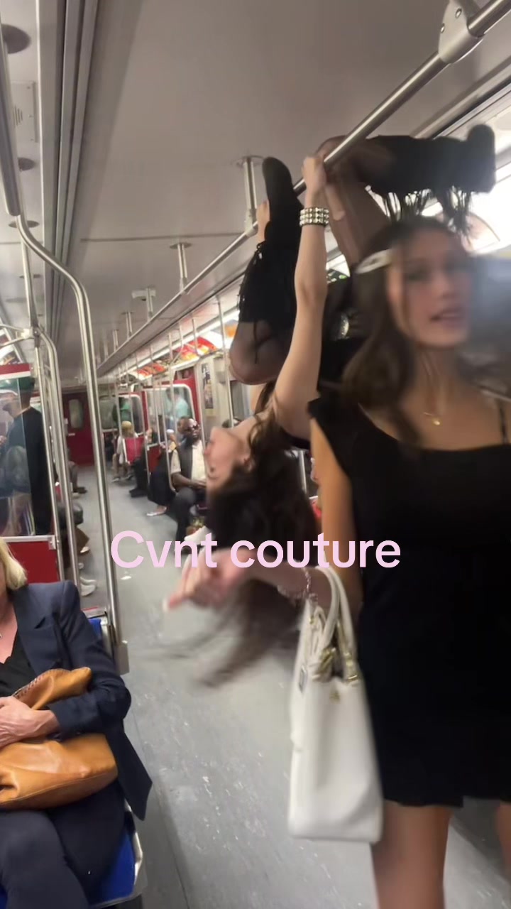 @💋