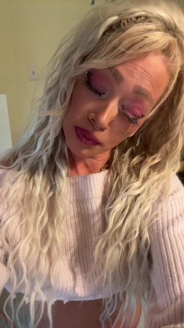 @qu33nlashesz