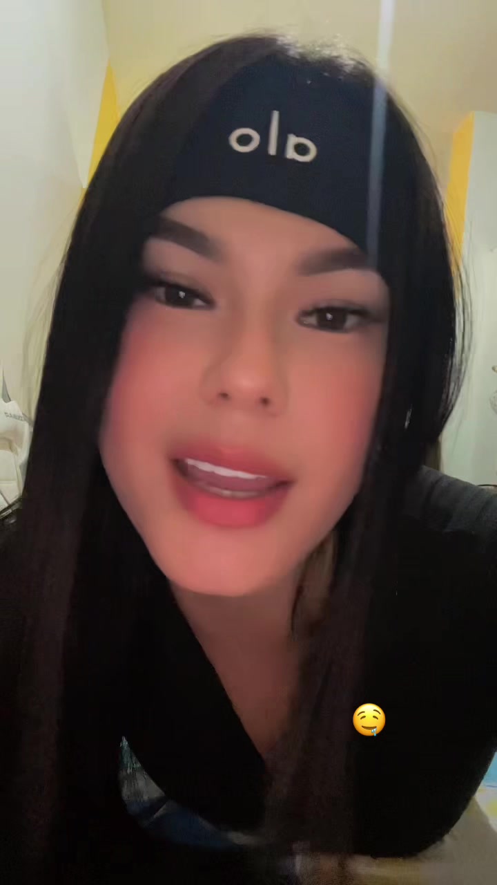 @𝓝𝓪𝓷𝓮 👑