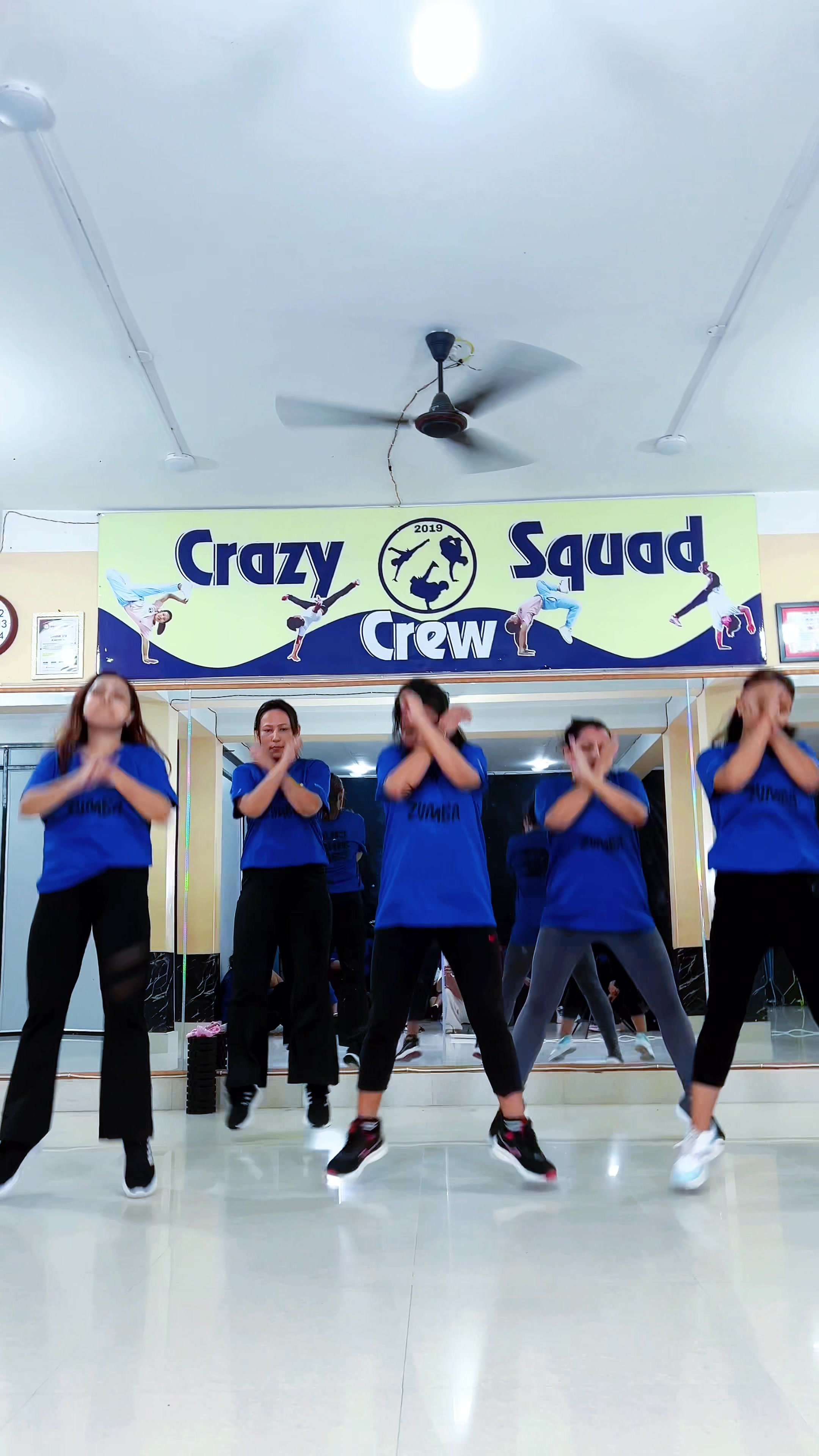 @Crazy Squad Crew