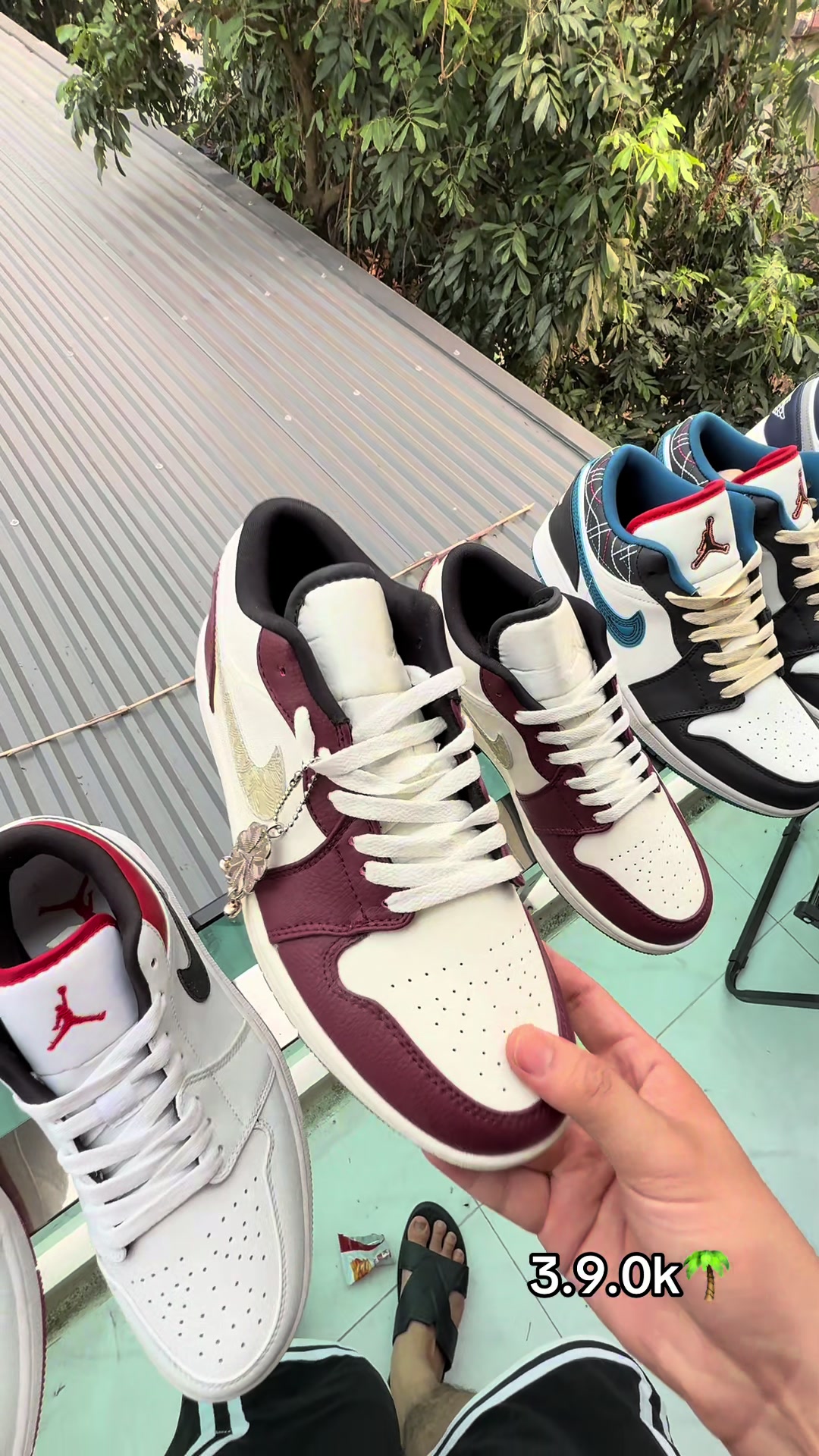 @SneakerLuxury19
