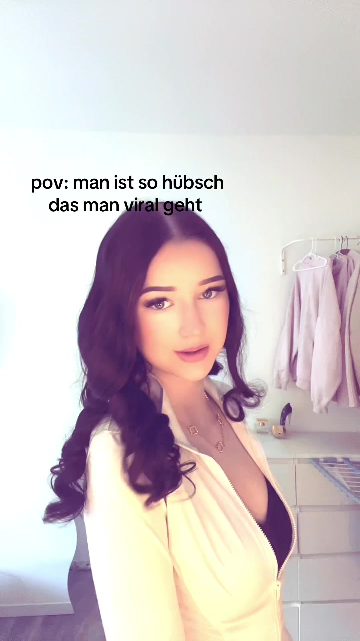 @๐๐๐ฅ๐ข๐ง๐