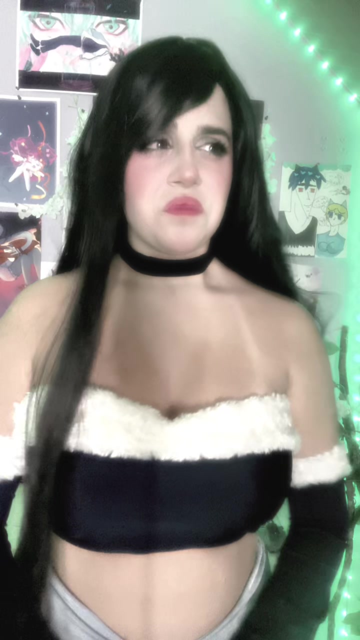@queen_bzecos