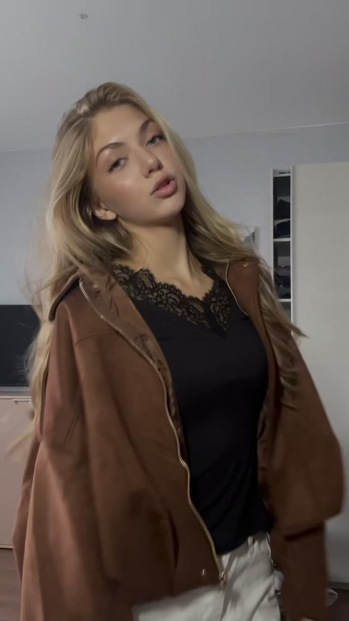 @anya