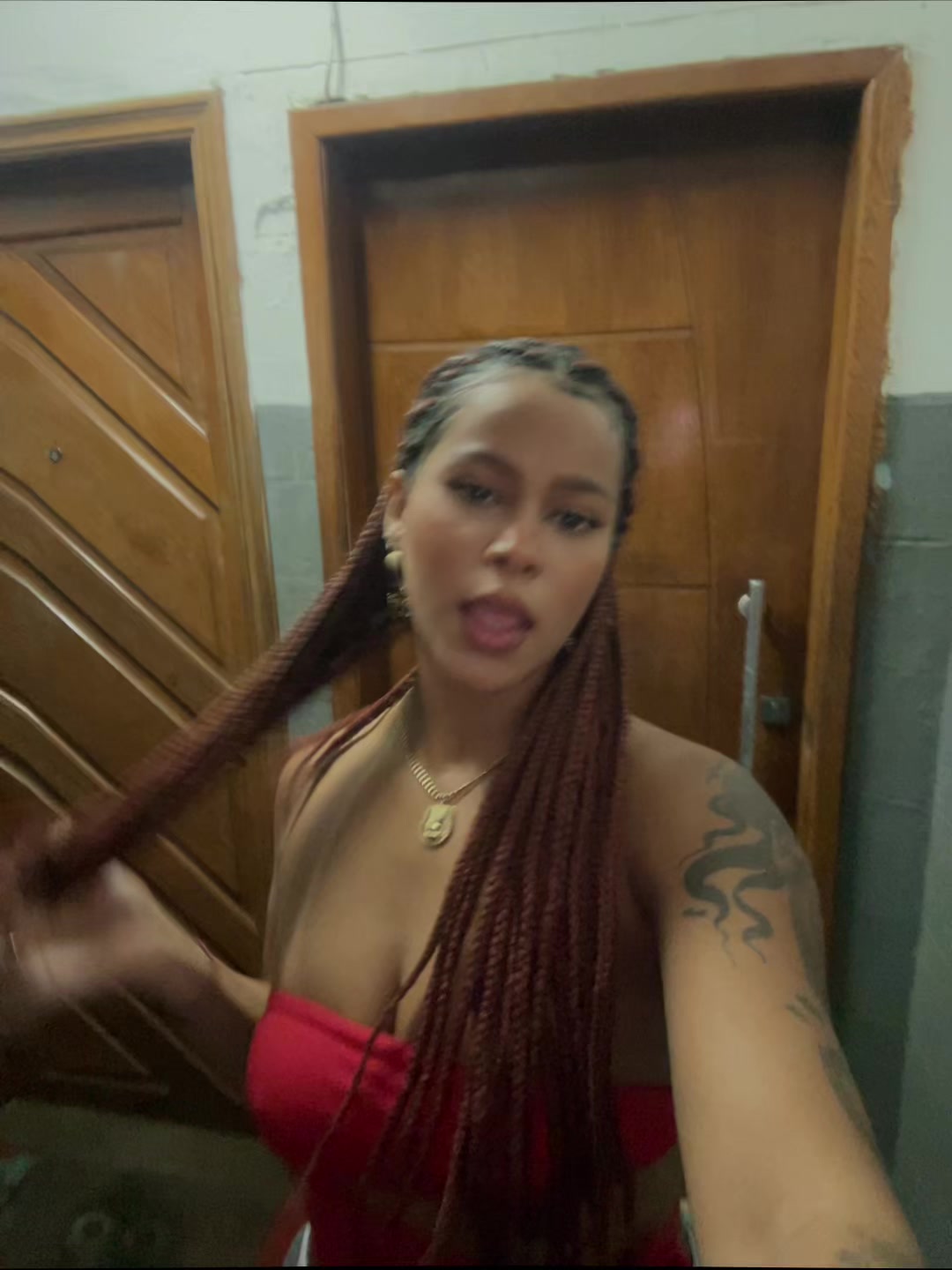 @L&iacute;via Trindade