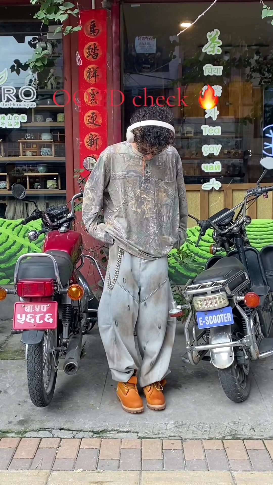 @KËsÜ🕸️🎧
