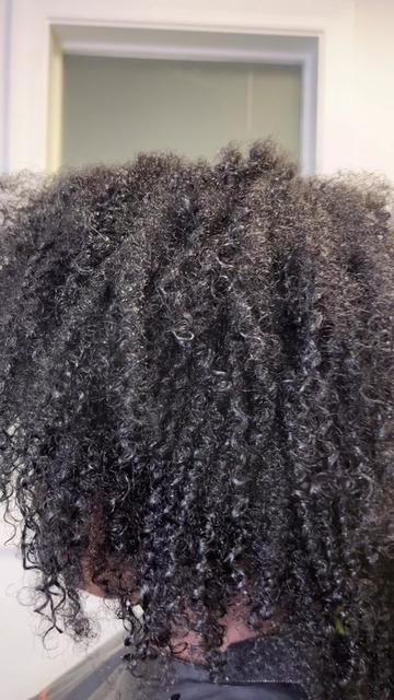 @OOOBEEXZY | DC HAIRSTYLIST