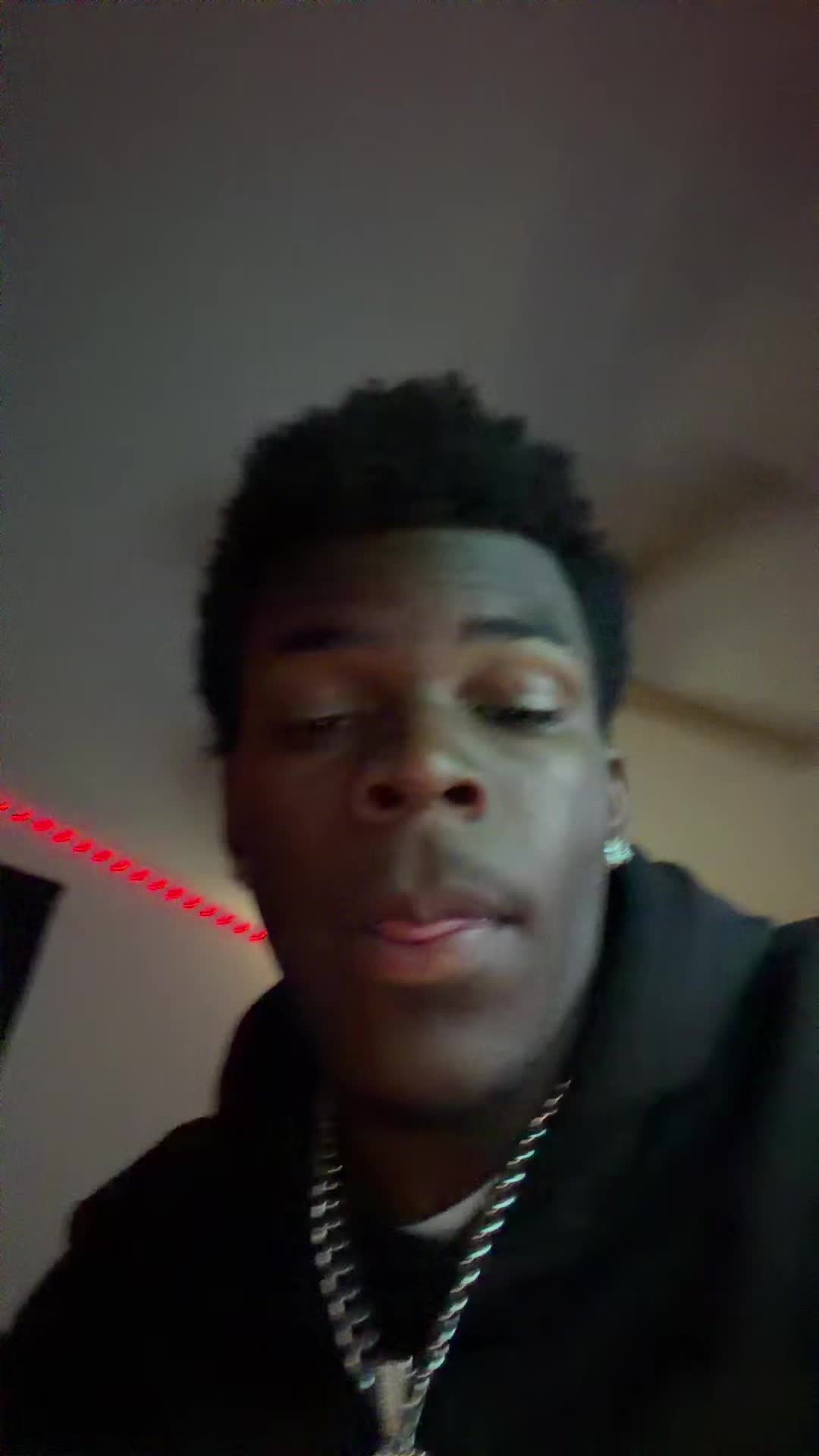 @￶