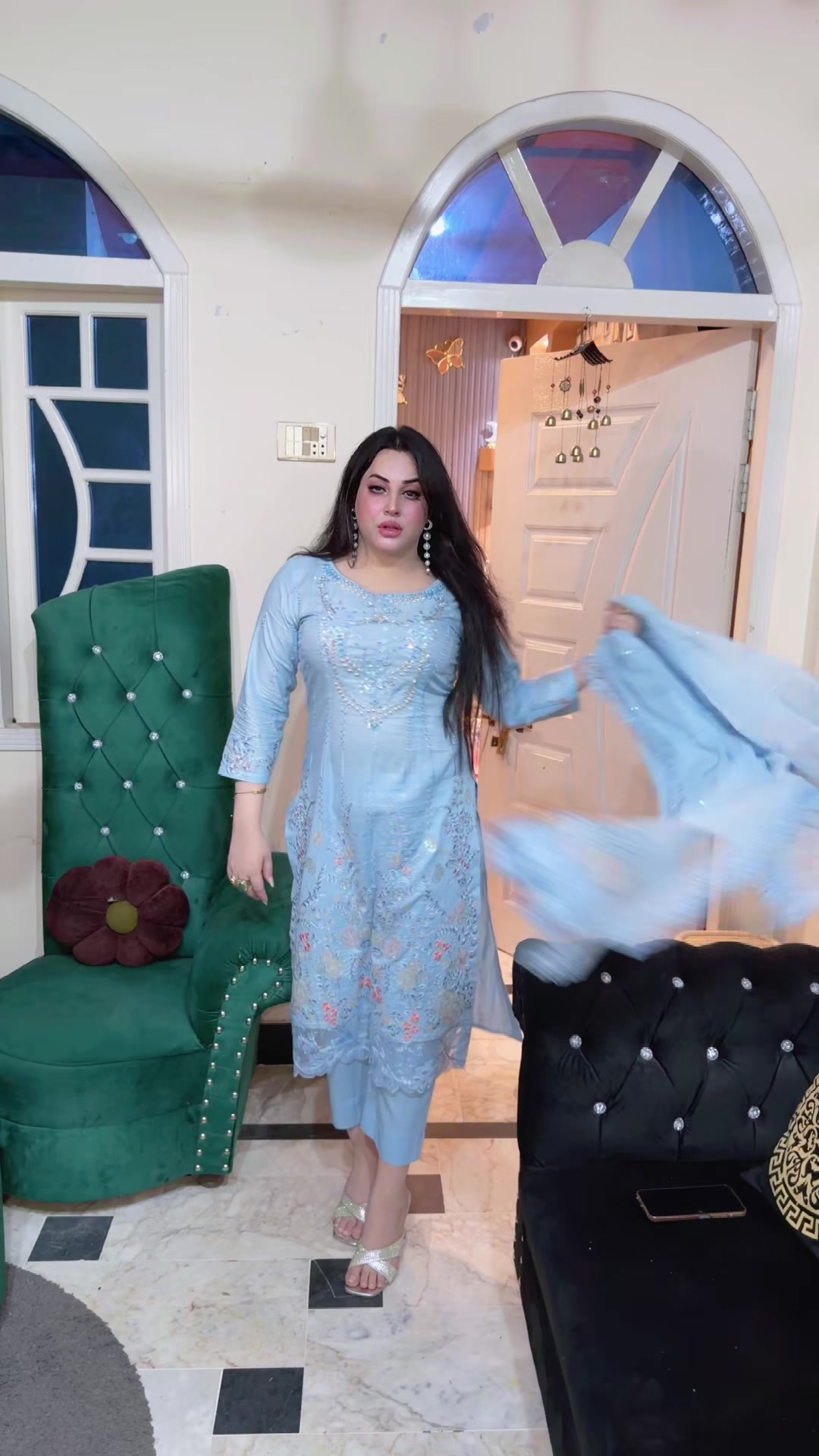 @👑cHaHaT QuEeN👑🧚🏻♀️