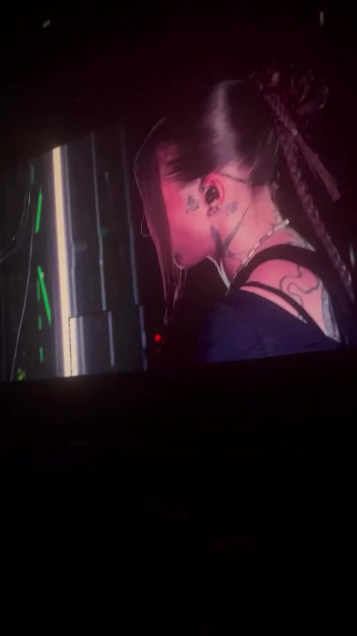 @YoungMikoVibes