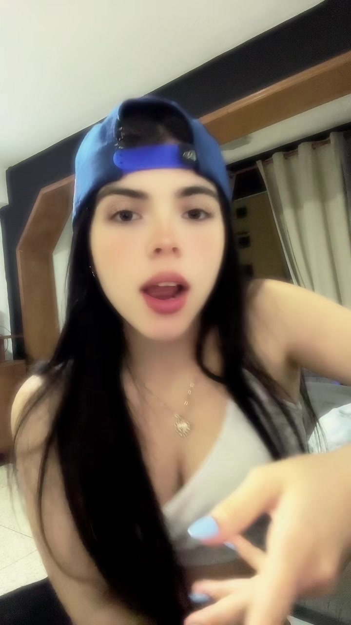 @L A U