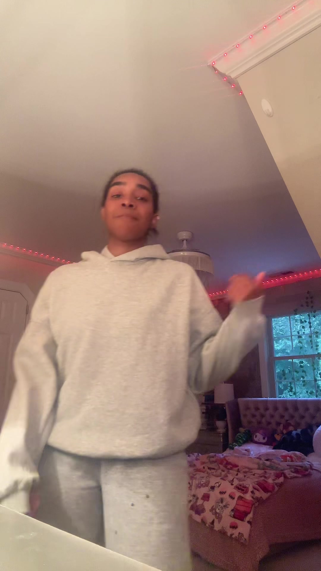 @sheprobablyaybfan