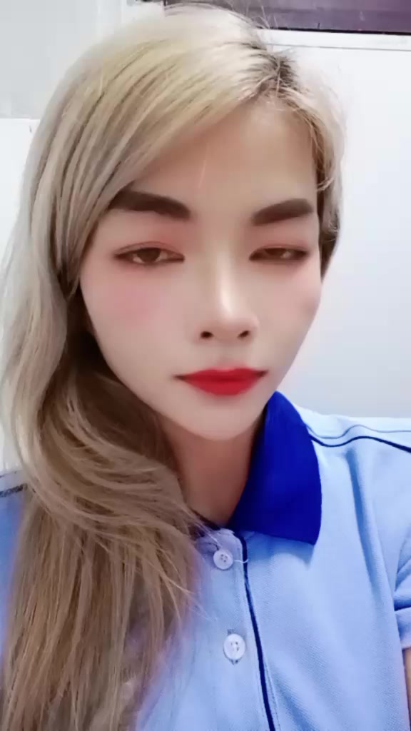 @แหม่ม เดือนขาว