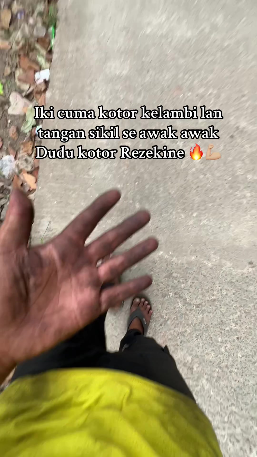 @R I Y A N