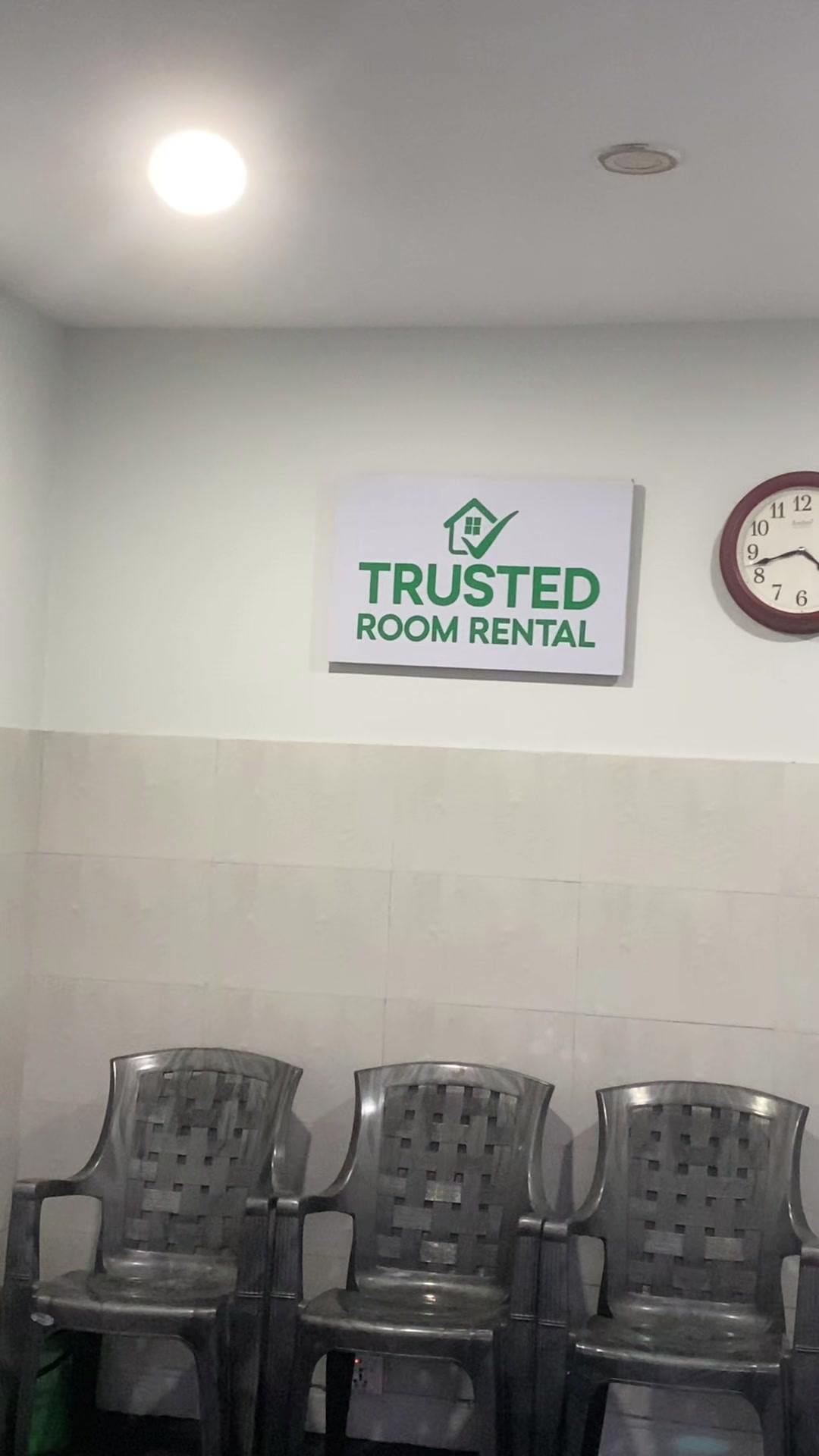@trustedroomrental_6