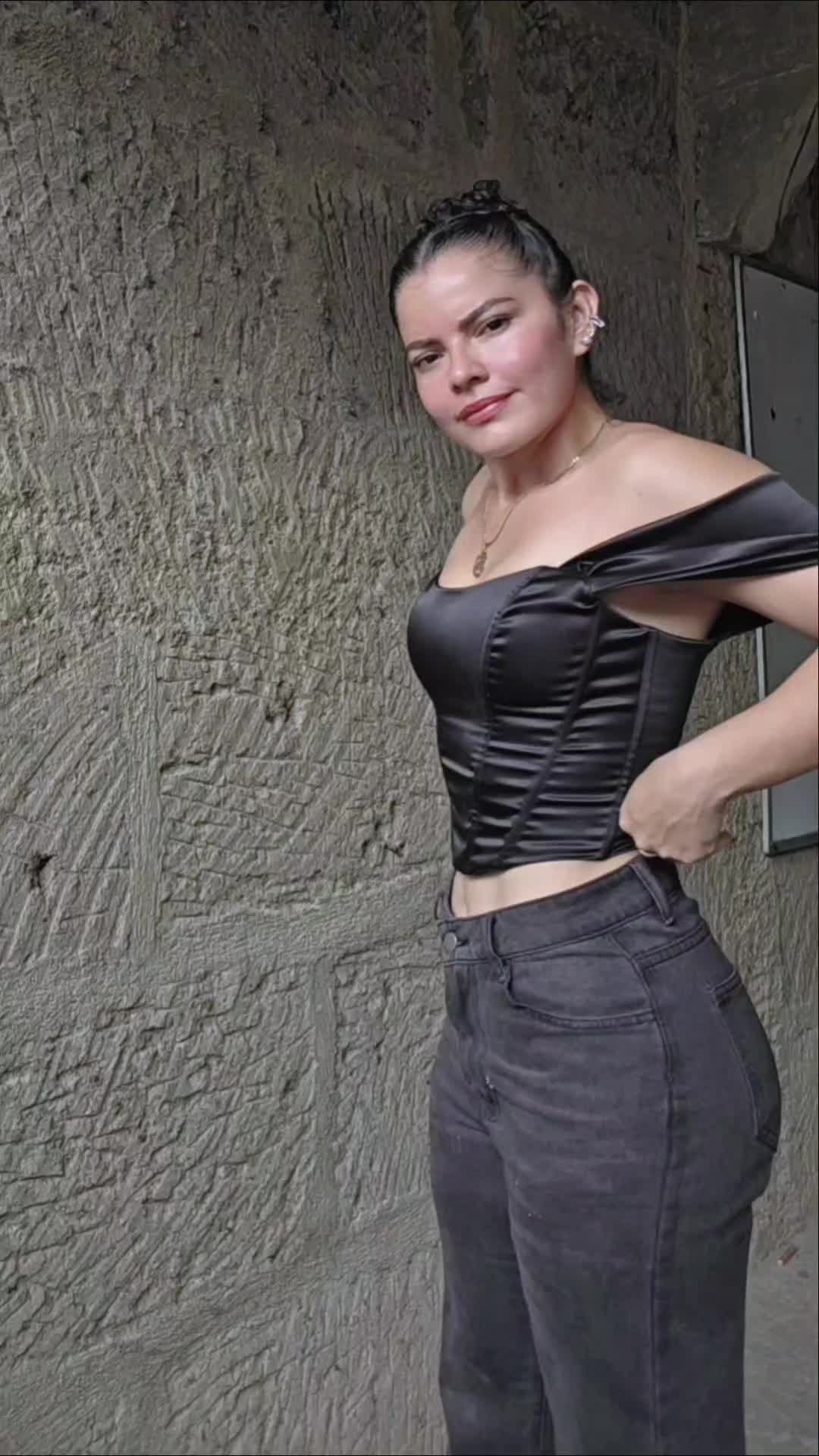 @JASMINA.R 🤠
