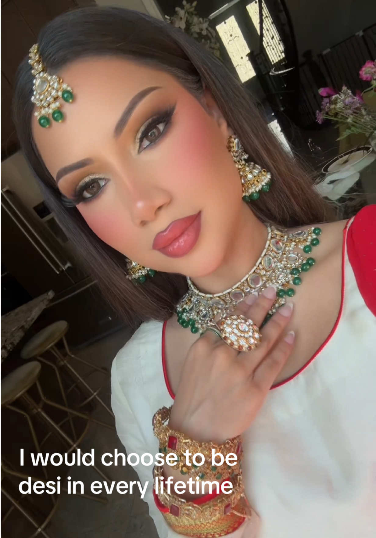 @Makeupbyalinna