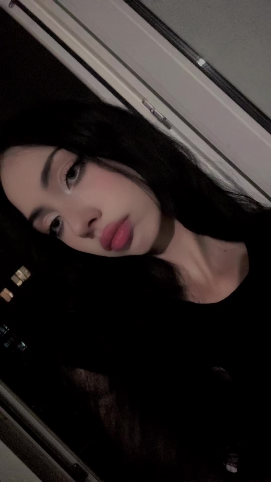 @rei)