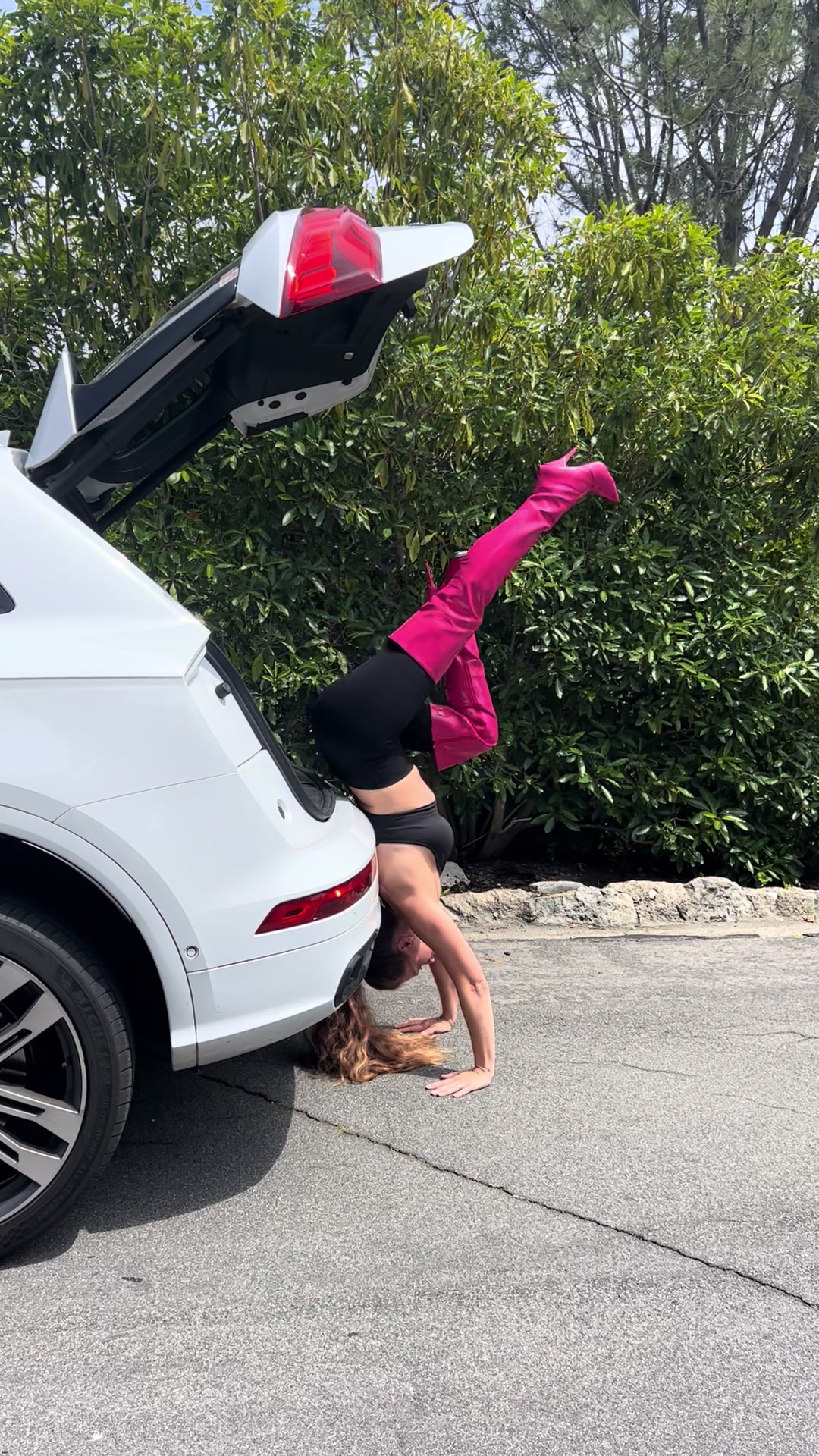 @mollys_mom_does_yoga