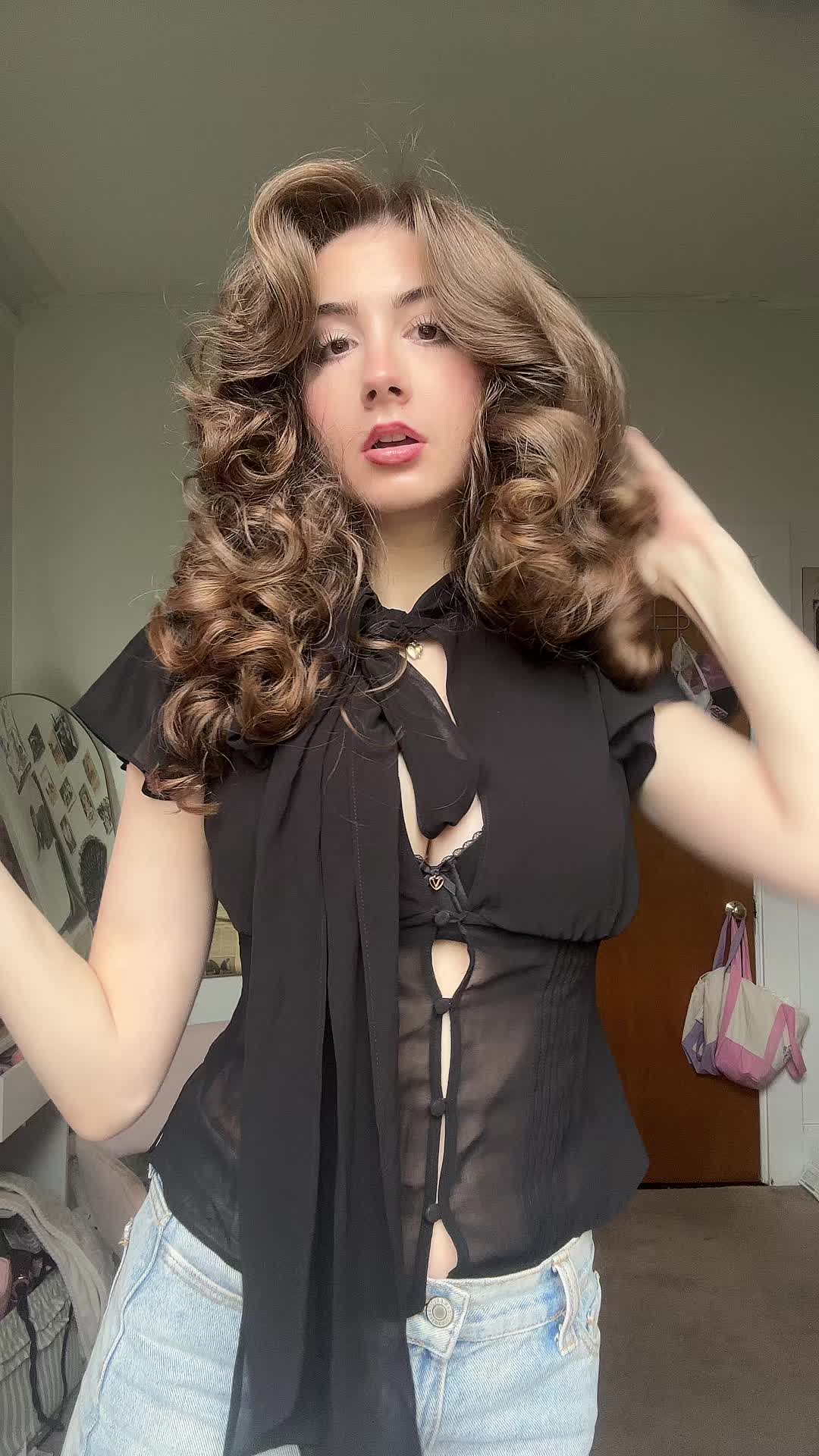 @Ana