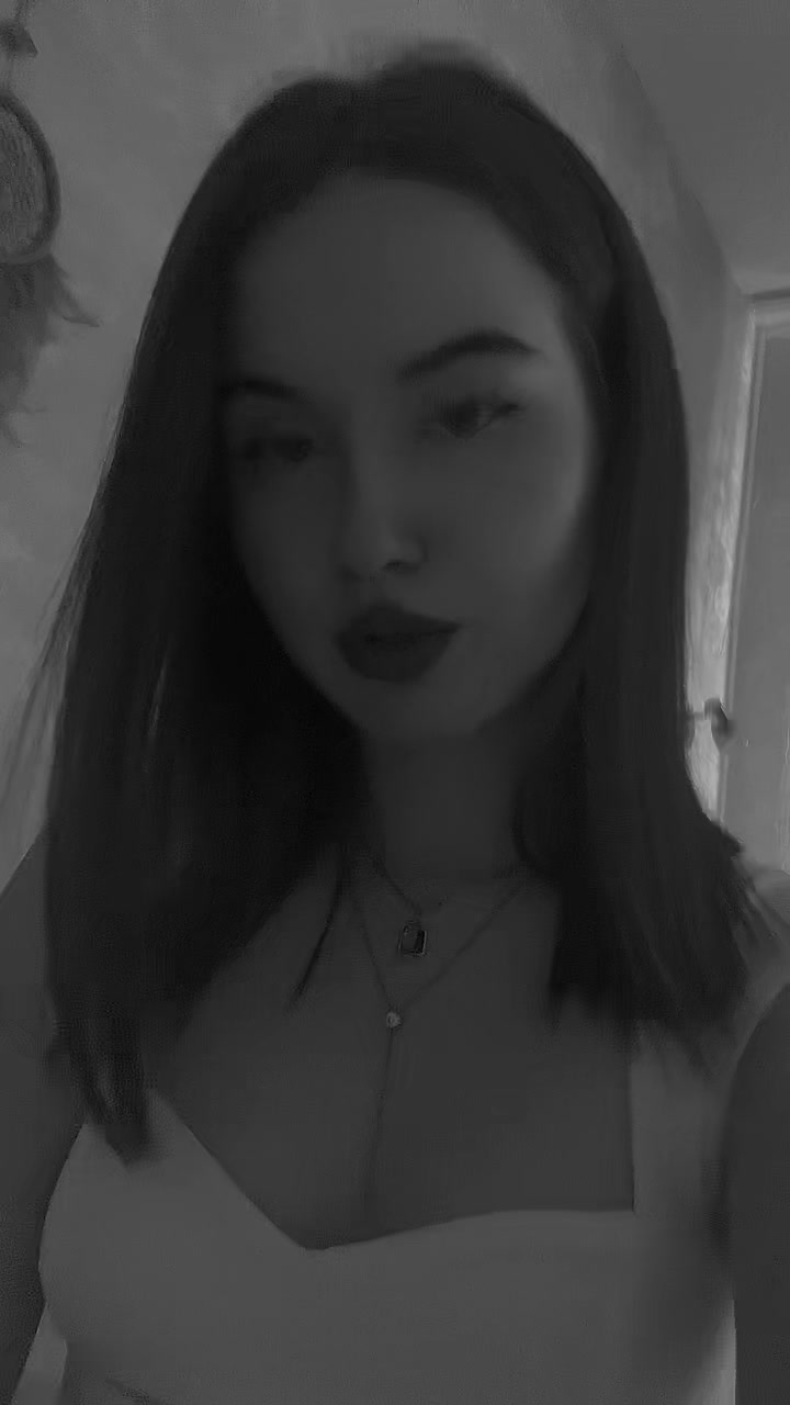 @Sandra Hell🥀