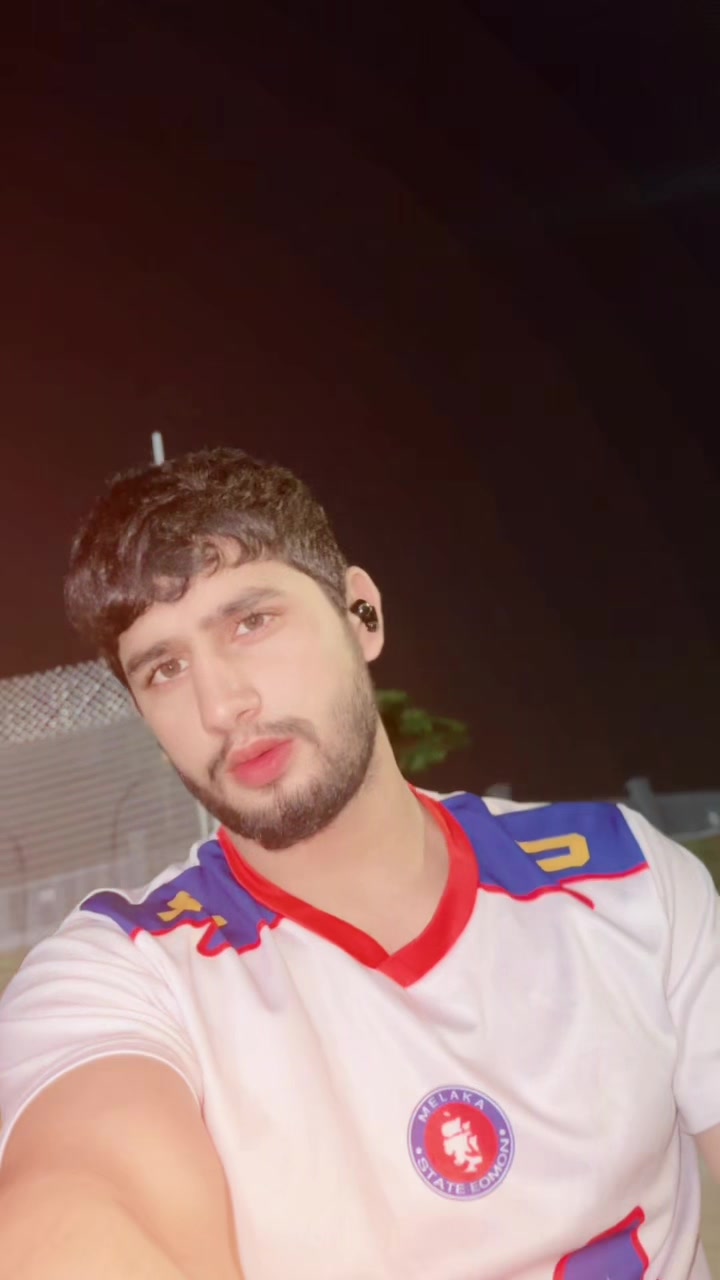 @Zainali