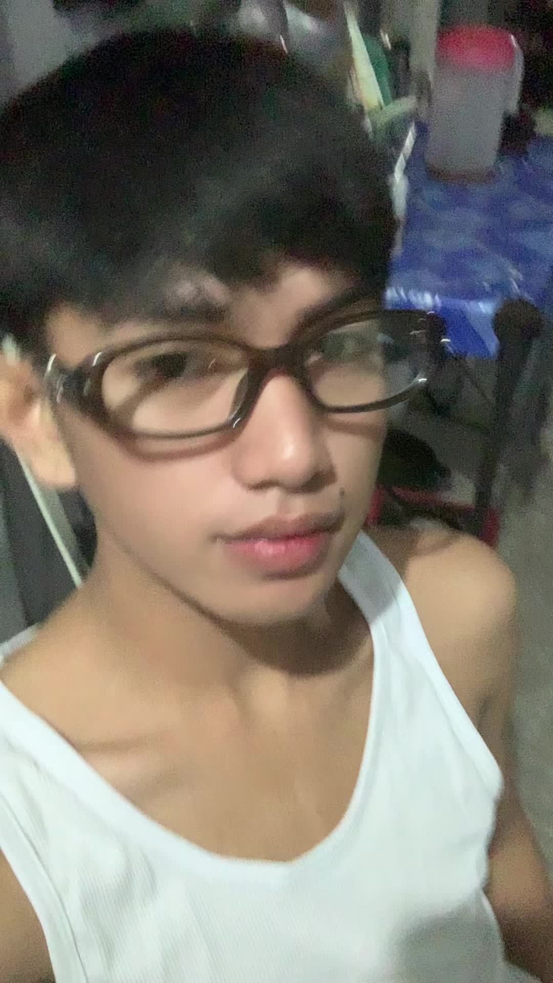@Sheduu_