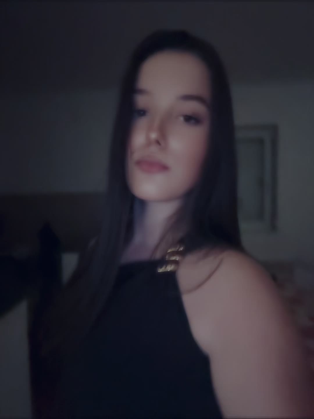 @🫦