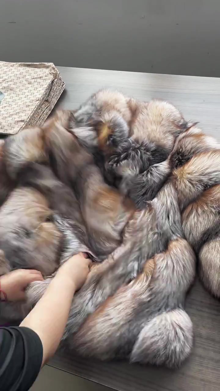 @(Md)fur clothing manufacturers