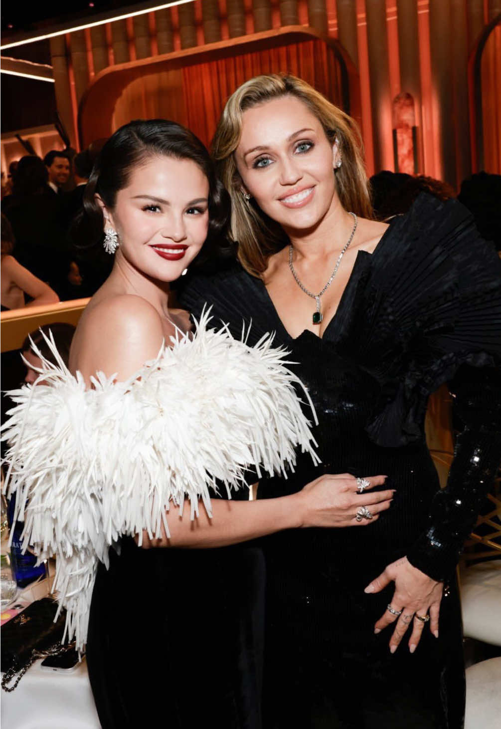 @Miley Cyrus Fan Page