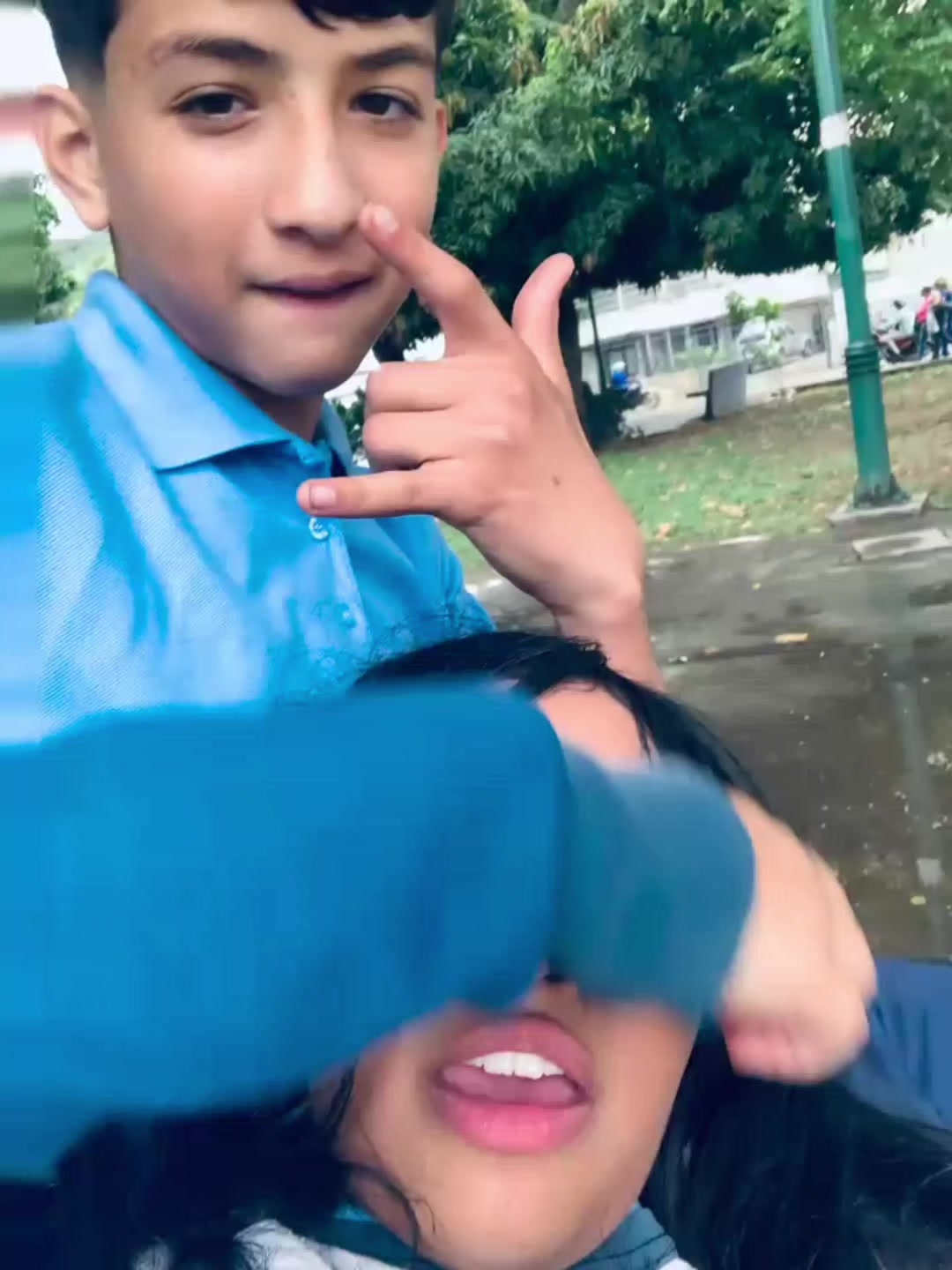 @♛.