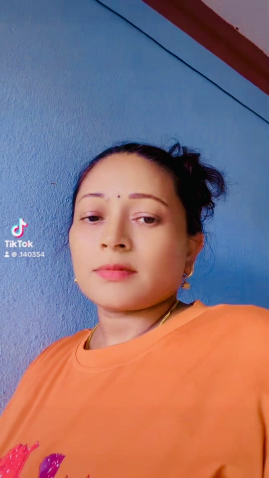 @सानु गोर्खाली 💘🌹🌺