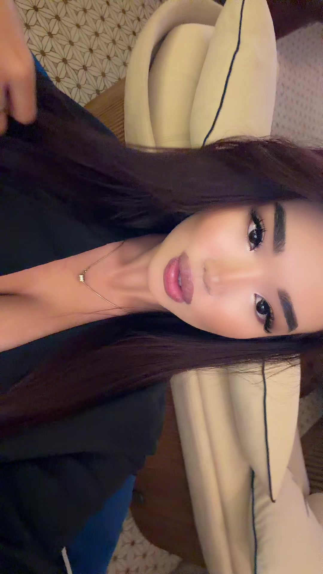 @𝓝𝓪𝔃