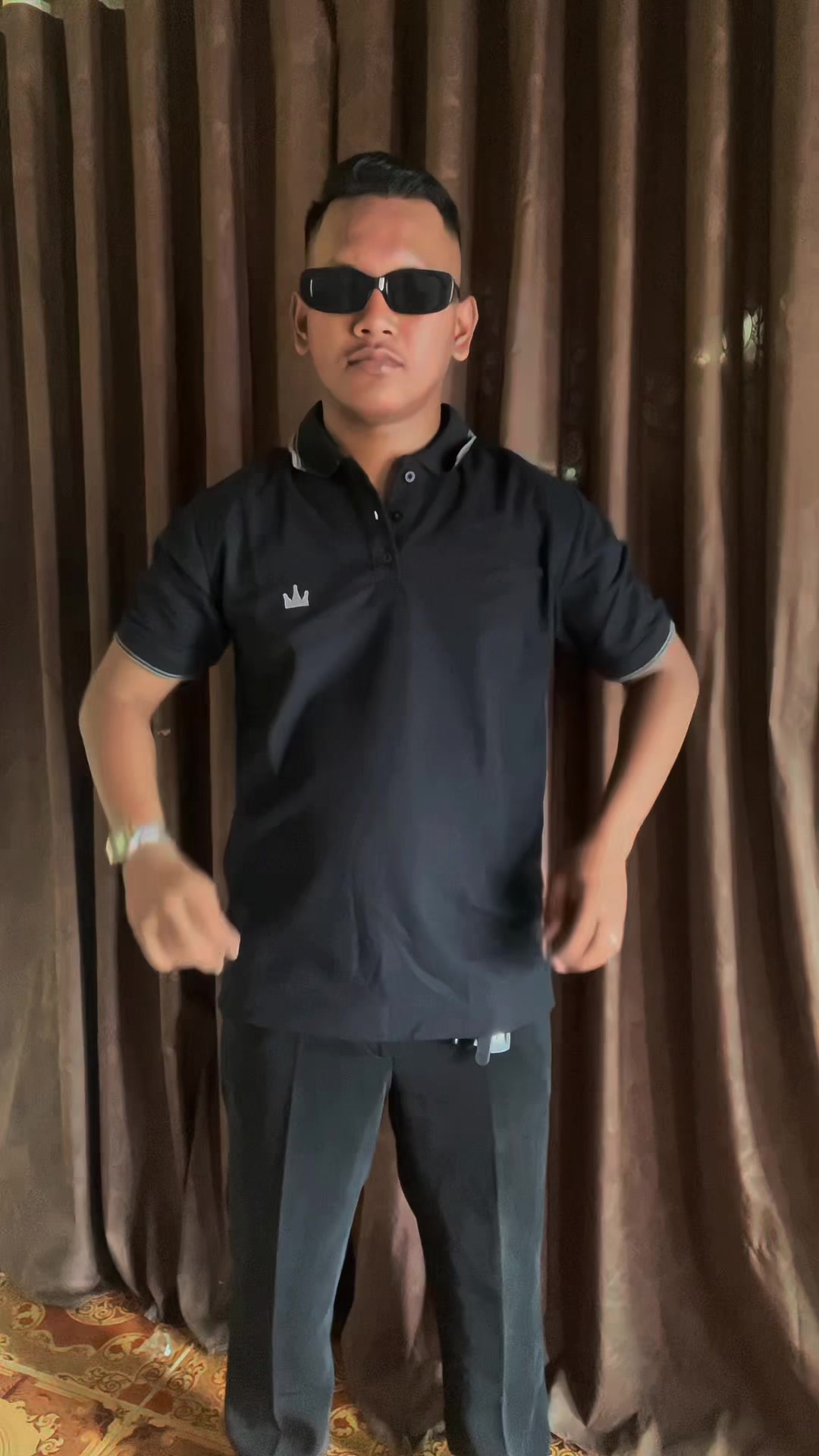 @Rioo