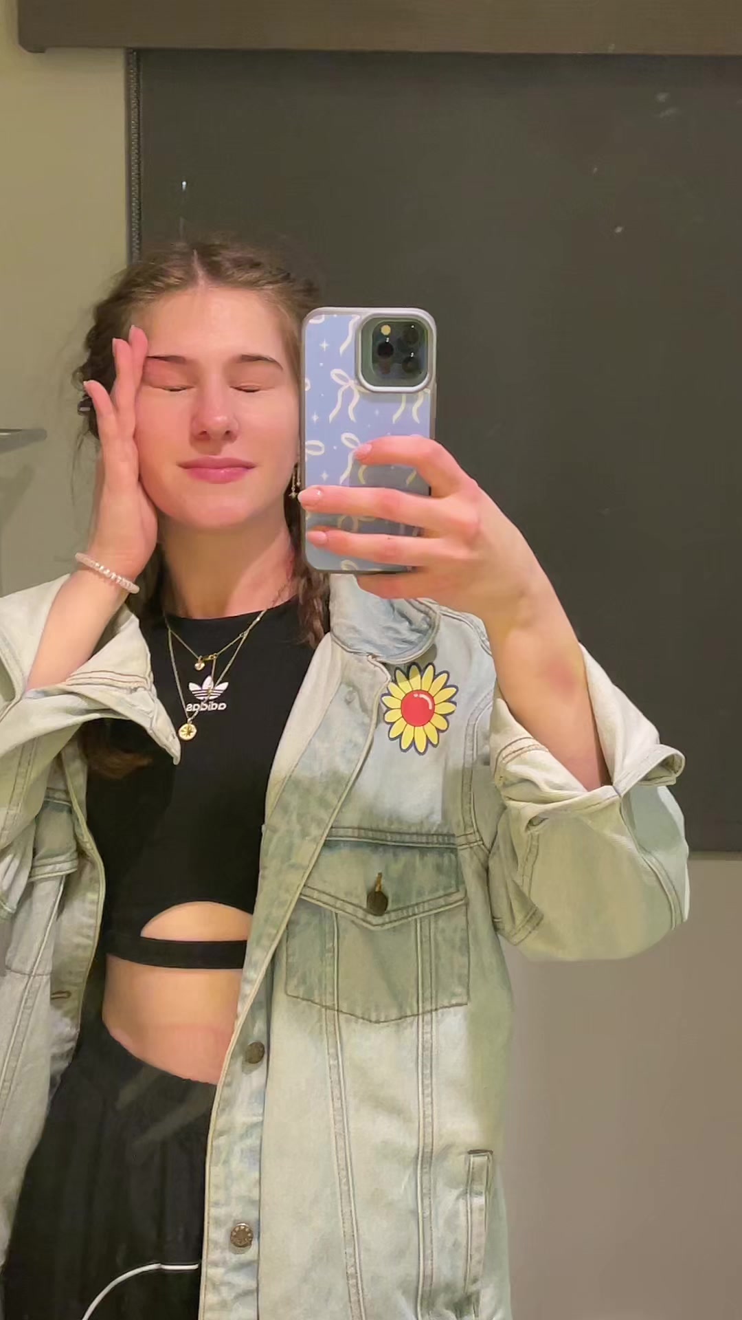 @AlauraBidingCitizen