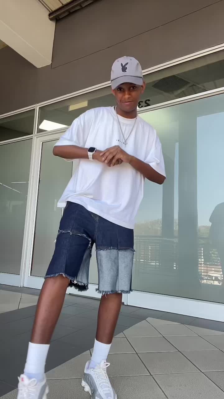 @Kamogelo_Innocent_