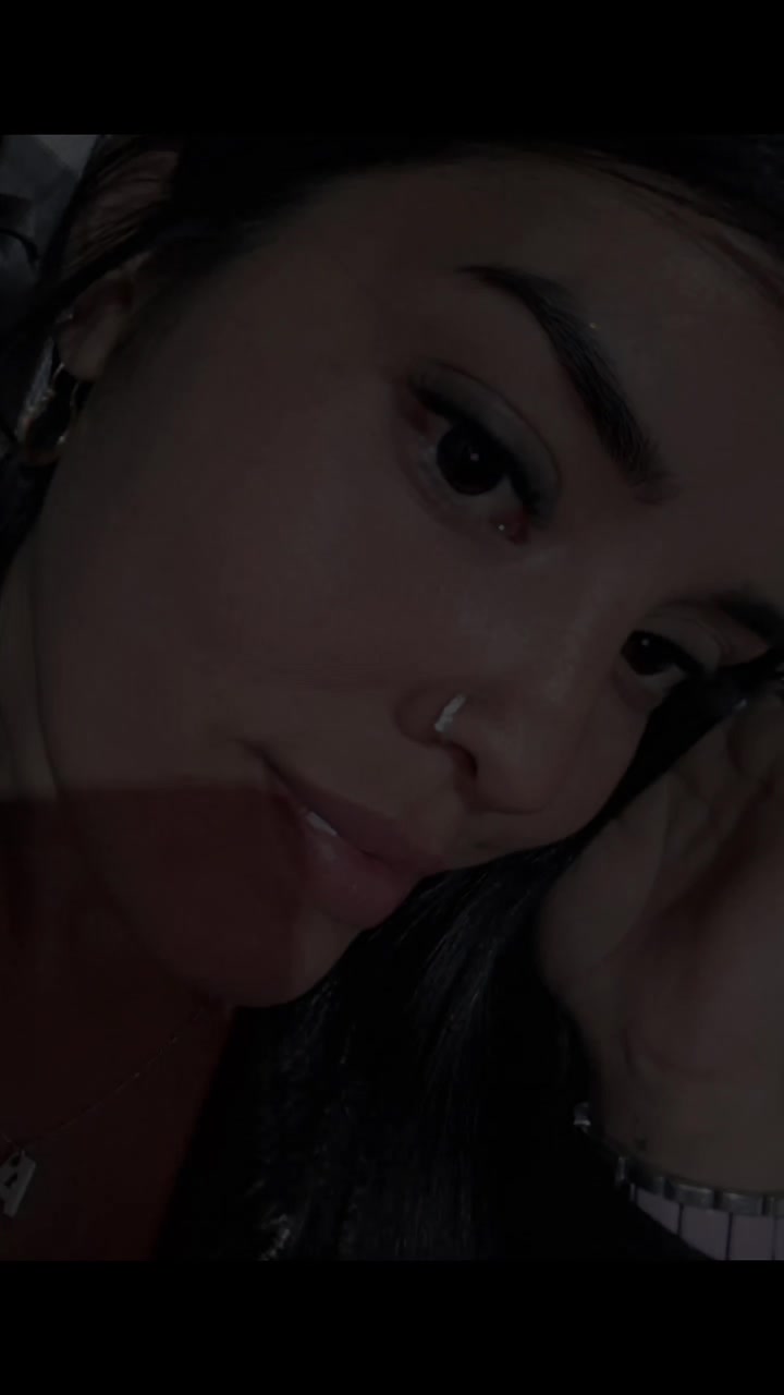 @lauraazar