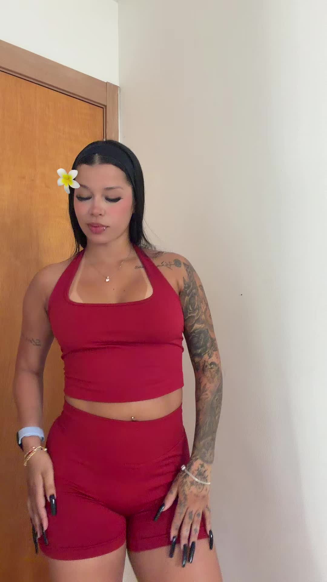 @Thath&aacute; Queiroz