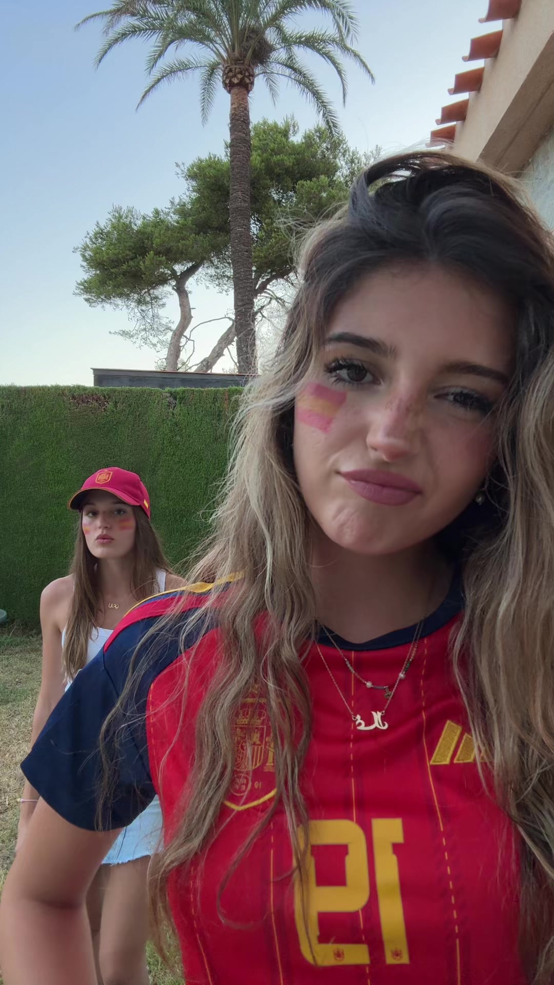 @galaalcaraz