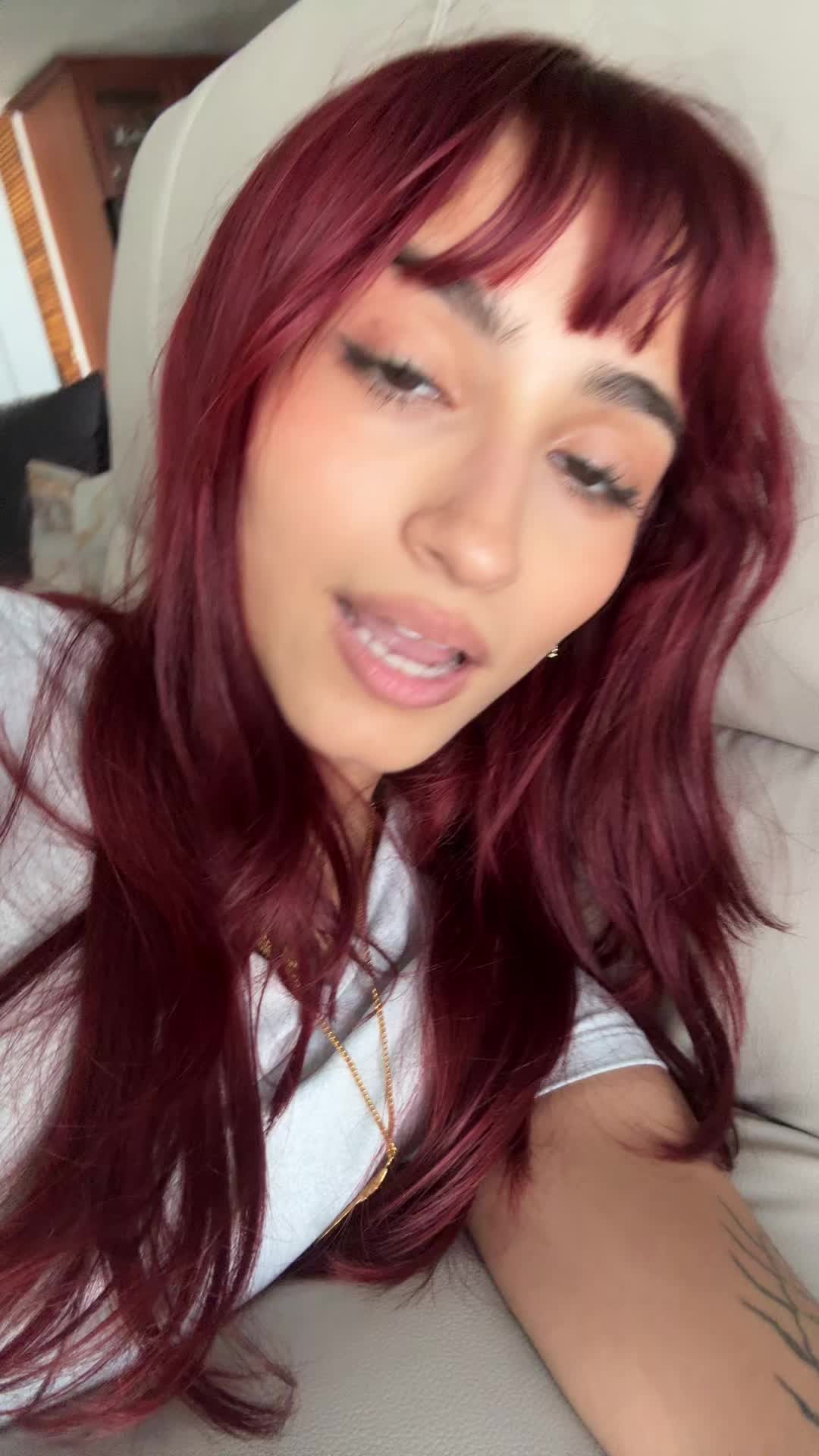 @R🧍🏽♀️