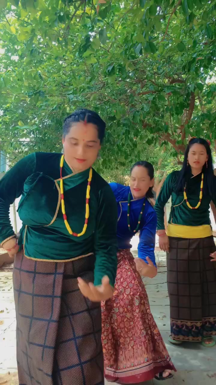 @muna upreti🥰👰💕❤️