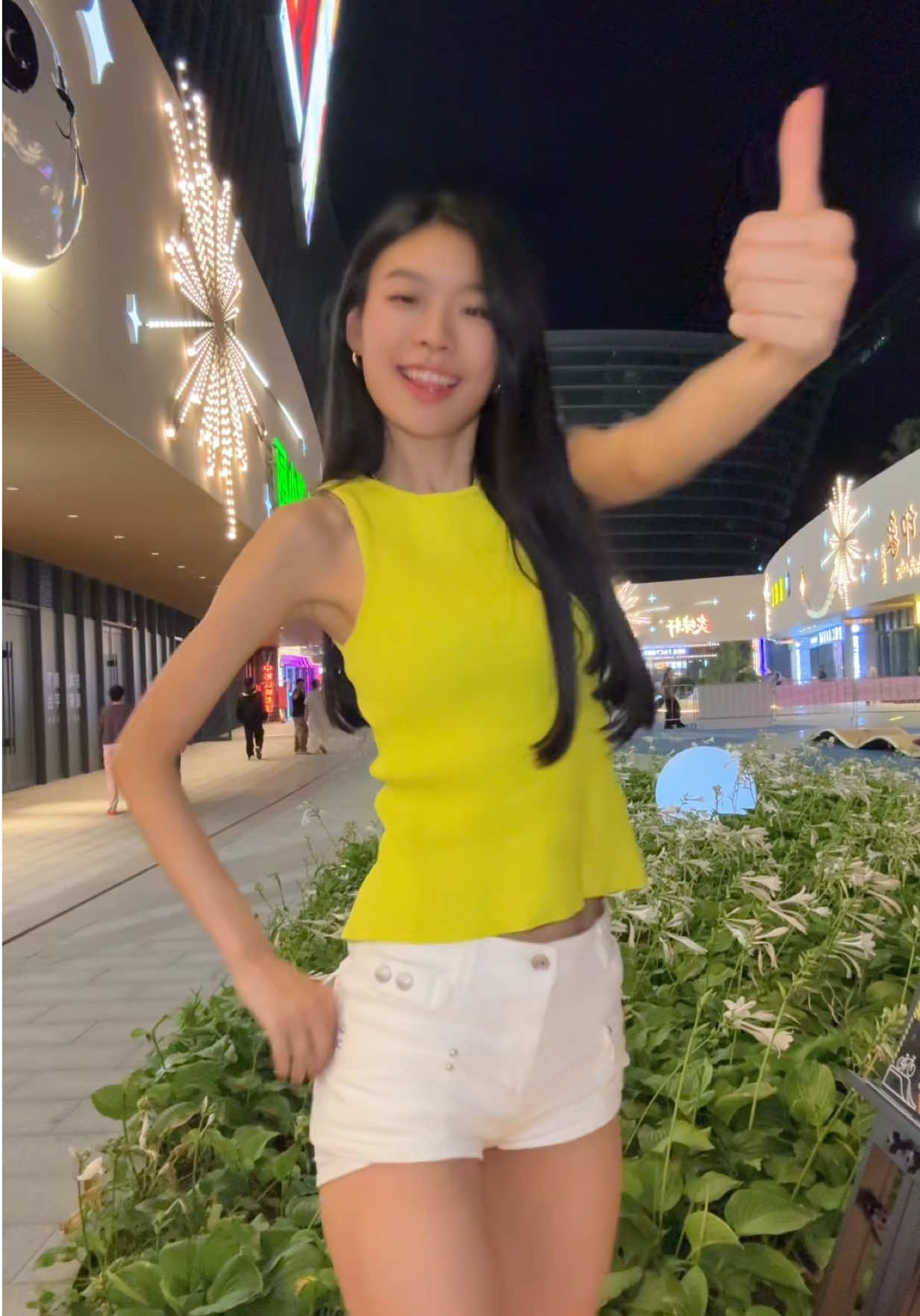 @NanaVLive