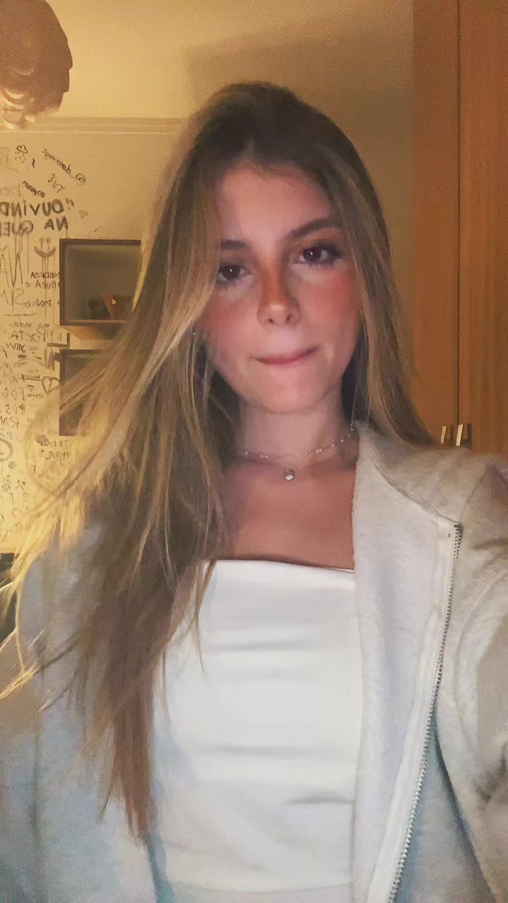 @gabiiii