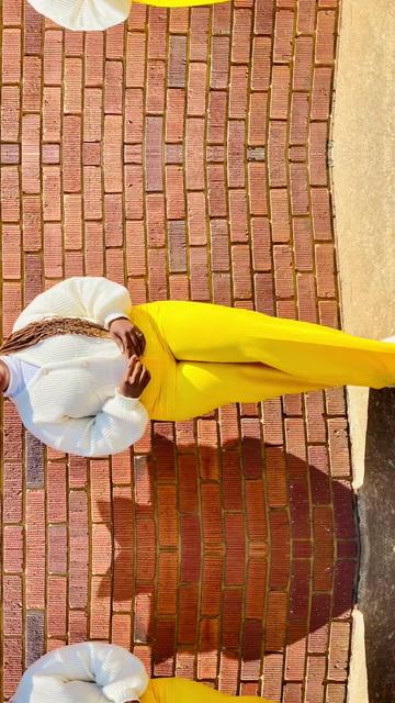 @LADY_F🇿🇦