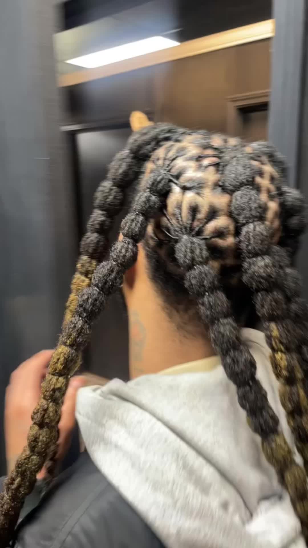 @Heyybrown