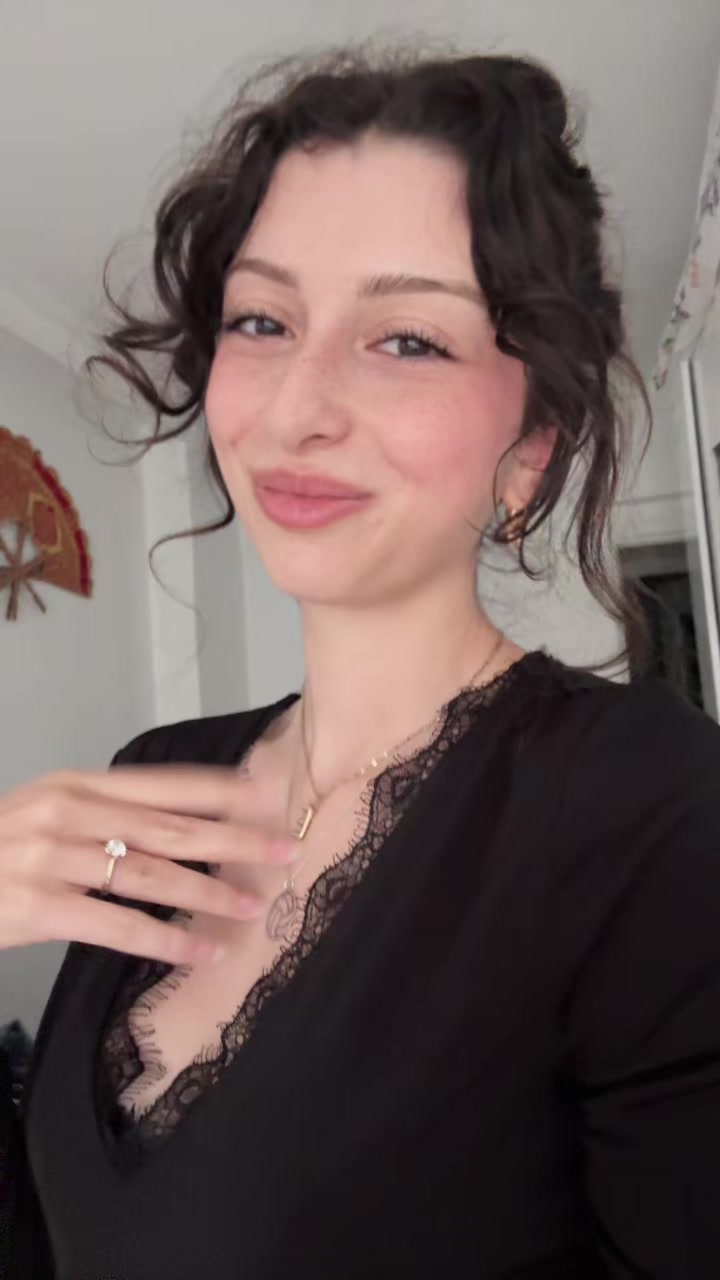 @Açelya~
