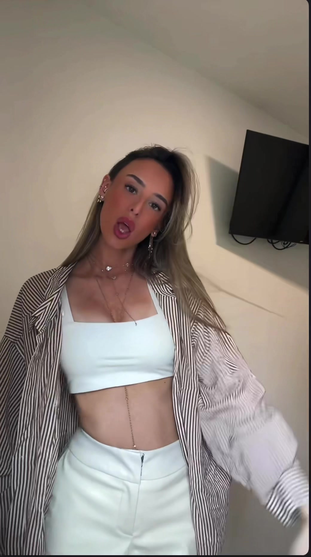 @RONI🌶️🧚🏼&zwj;♂️🫦🍉🕺🏼🩵