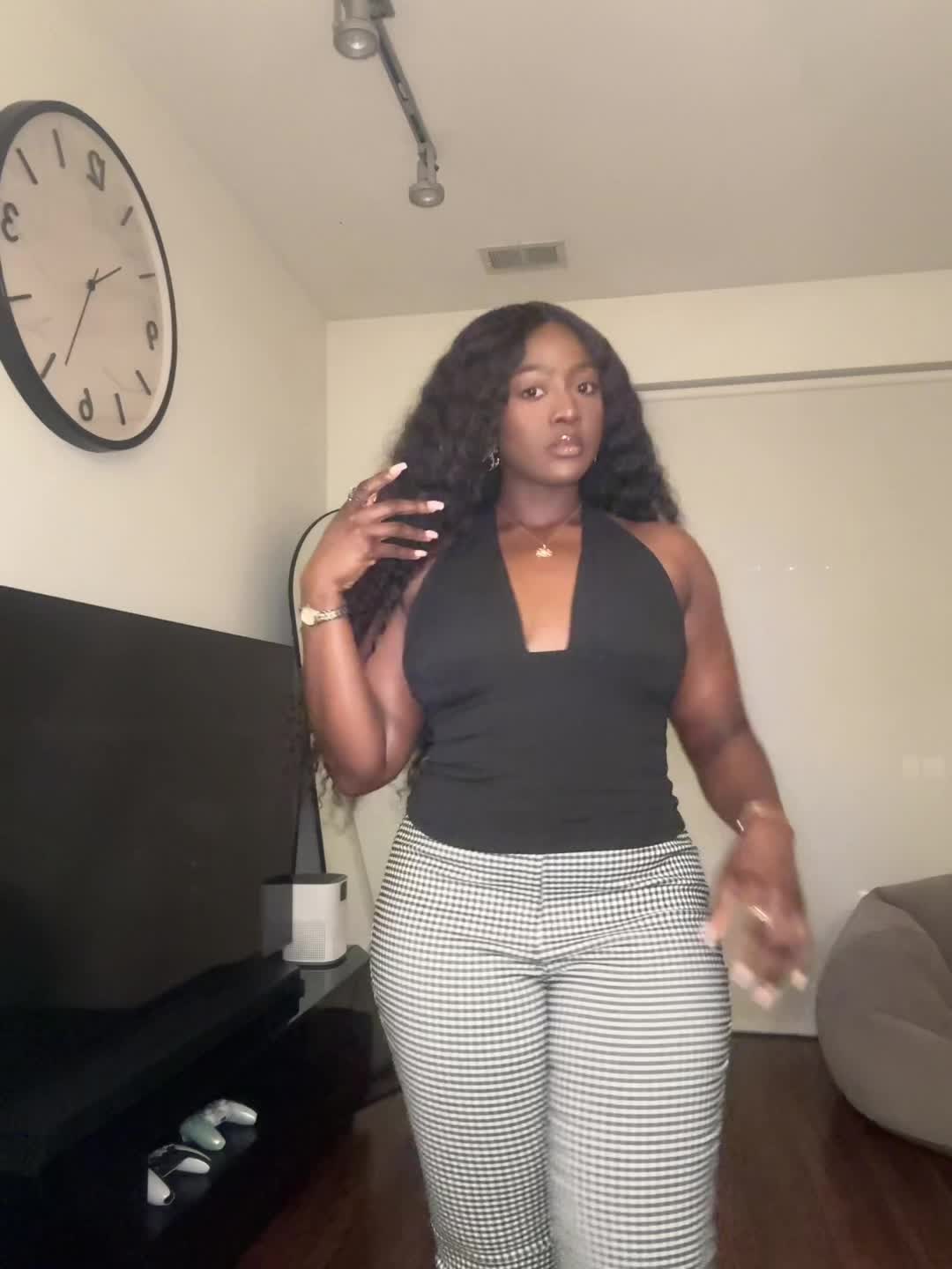 @Ewaistheone